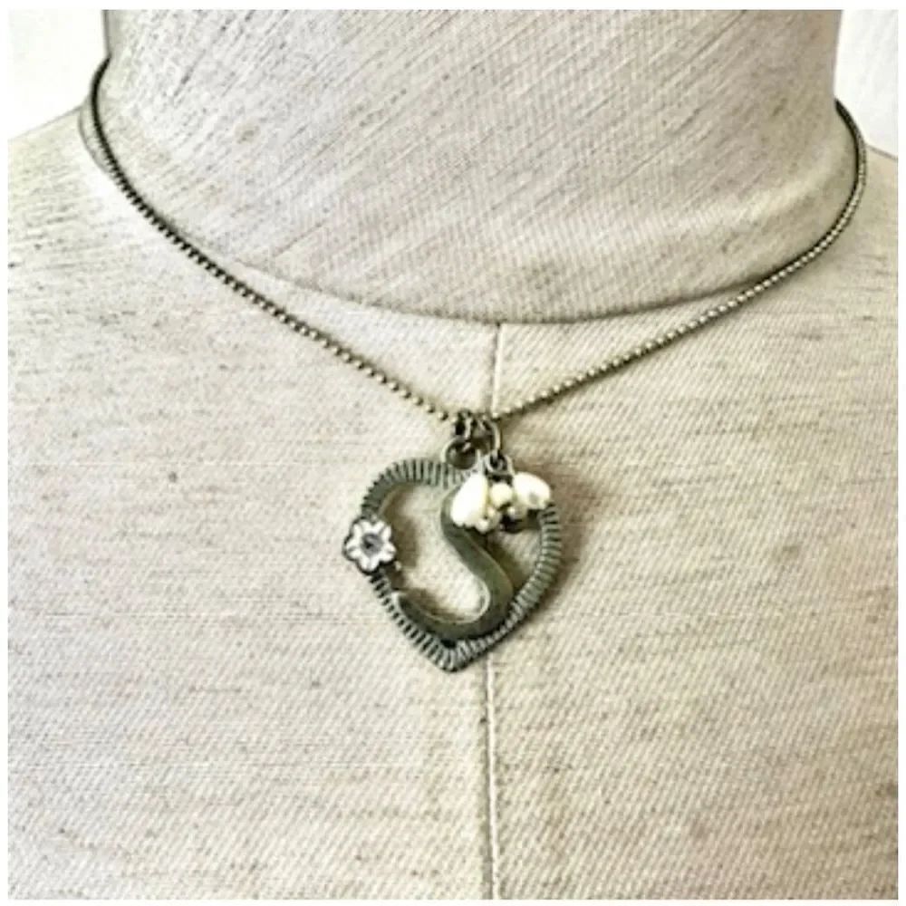 Silver tone freshwater Pearl S monogram heart pendant necklace